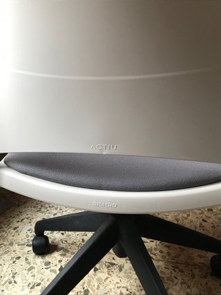 Silla de despacho/escritorio marca Actiu (spacio).