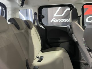 Ford Grand Tourneo Connec 2015