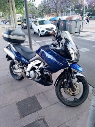 Suzuki V-Strom 1000 Azul