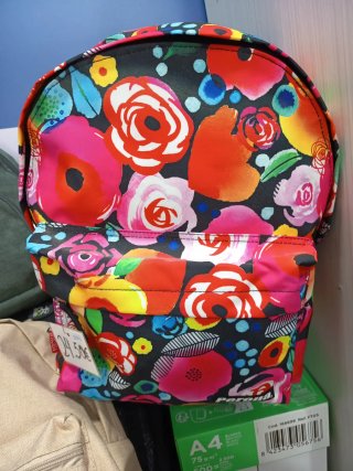 Mochila Perona Flores Multicolor