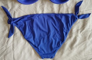 Bikini Azul Push Up con Lazos Ajustables