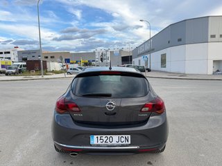 Opel Astra 2015