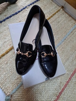 Mocasines charol mujer