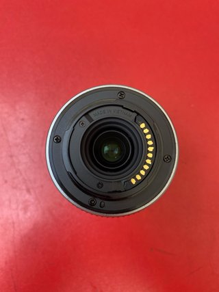 OBJETIVO DE CAMARA: OLYMPUS M.ZUIKO "40-150mm"