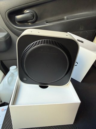 Mac Mini M4 + Dock Ugreen