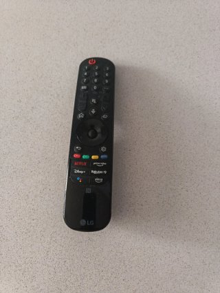 TV LG 32 Smart TV Negra