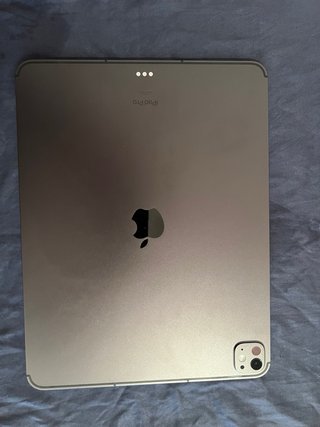 iPad Pro M4 13 2TB Negro, vendo o cambio por iphon