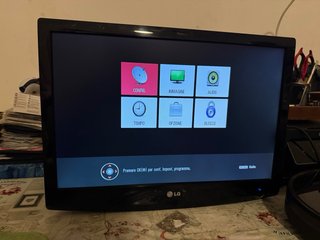 Monitor LG 22 pollici nero