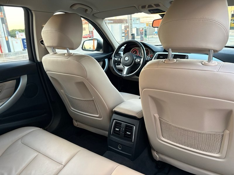 BMW Serie 3 2019, foto 17
