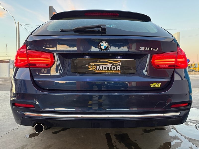 BMW Serie 3 2019, foto 2