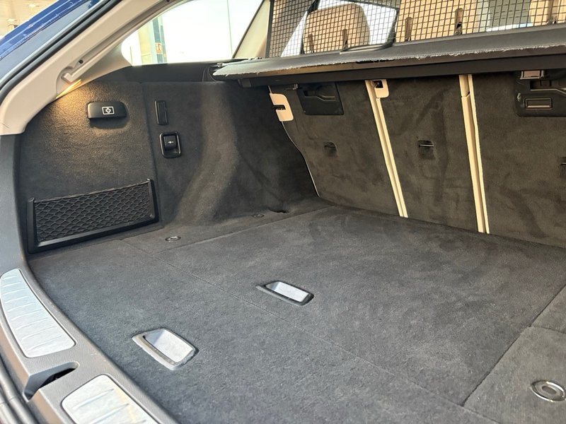 BMW Serie 3 2019, foto 32