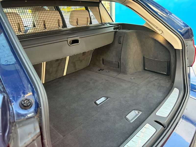 BMW Serie 3 2019, foto 9
