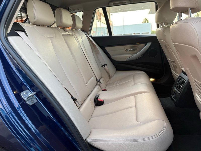 BMW Serie 3 2019, foto 25