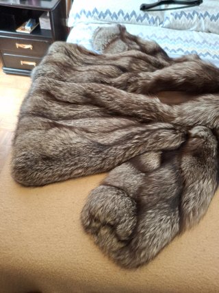 Abrigo Piel Natural Estonia G. Angelucci by Raku
