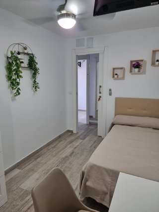 HABITACION DE ALQUILER