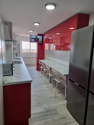 HABITACION DE ALQUILER