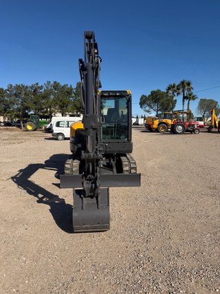 Retroexcavadora Volvo ECR 58 Plus