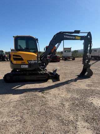 Retroexcavadora Volvo ECR 58 Plus