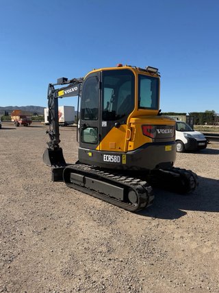 Retroexcavadora Volvo ECR 58 Plus