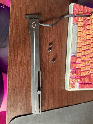 Soporte Tarjeta Gráfica Cooler Master RGB