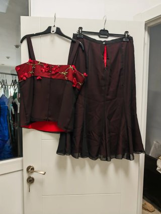 Conjunto fiesta falda y top bordado