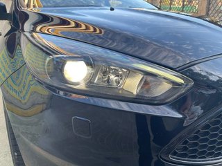 Ford Focus 2.0 EcoBoost ST 250