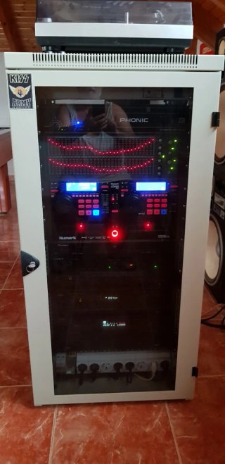 Equipo Sonido Phonic 500W, no rack ni altavoces