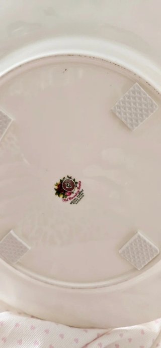 Cake stand grande 3 livelli O.c.r. di Royal Albert