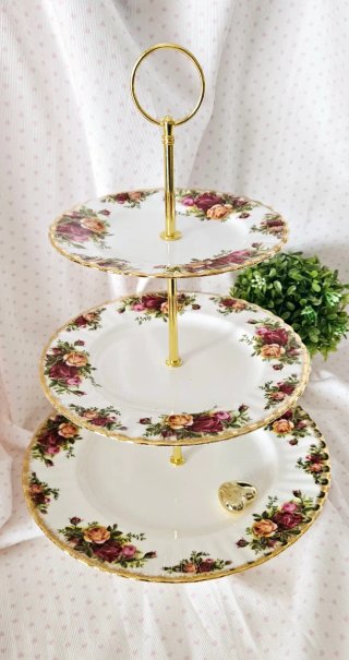 Cake stand grande 3 livelli O.c.r. di Royal Albert