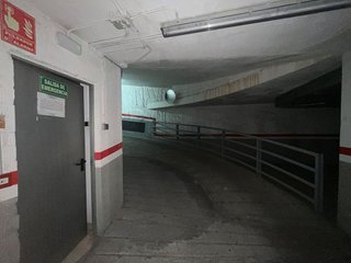Garaje en venta en Centre - Colomeres - Rambles en Gavà