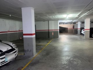Garaje en venta en Centre - Colomeres - Rambles en Gavà