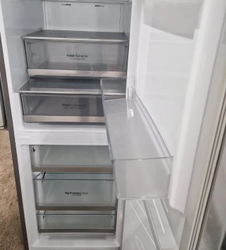 Nevera LG 2m x 60cm , energética A+++