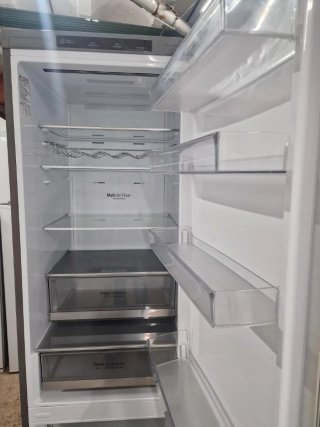 Nevera LG 2m x 60cm , energética A+++