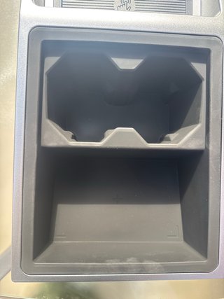 Caja almacenamiento Tesla Cybertruck 2024