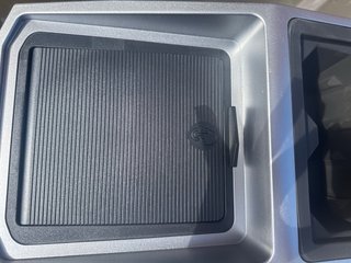 Caja almacenamiento Tesla Cybertruck 2024