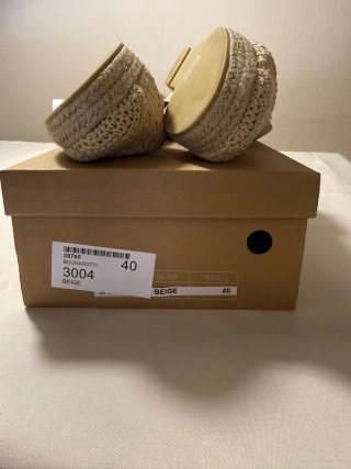 Alpargatas cuña beige