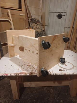Mesa auxiliar madera con ruedas regulable