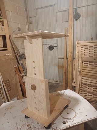 Mesa auxiliar madera con ruedas regulable