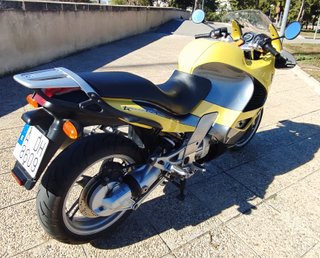 Moto BMW K1200RS Color Amarillo/Gris como nueva
