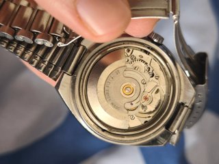 Reloj Duward Automático Vintage Rojo