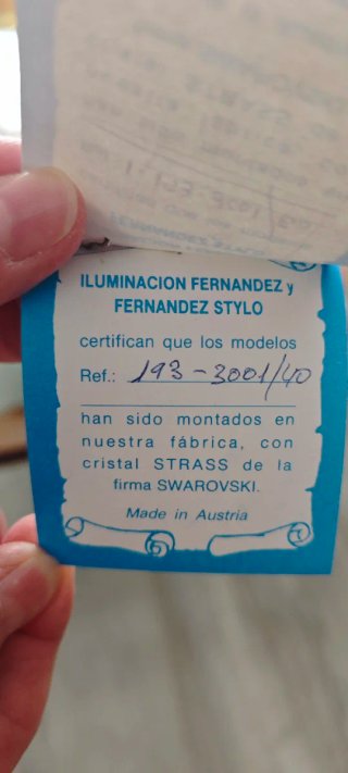 Lámpara de techo de cristal y metal dorado