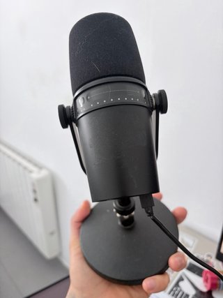 Micrófono Shure mv7 Negro con soporte