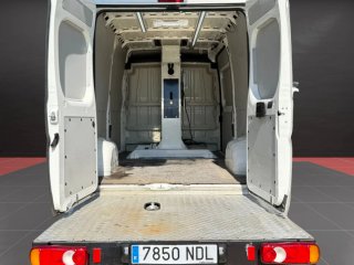 Alquiler furgoneta con cesta elevadora