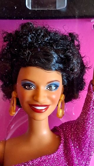 Tributo speciale Barbie Debbie Allen 2025