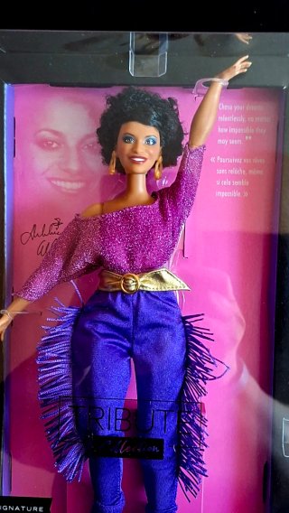 Tributo speciale Barbie Debbie Allen 2025