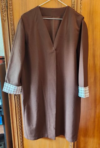 Conjunto vestido y chaqueta larga