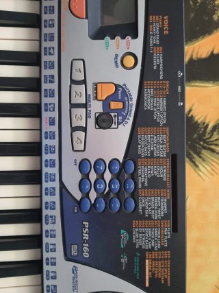 Piano Yamaha PSR-160