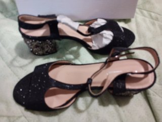 Zapatos de tacón Mulanka negros brillantes