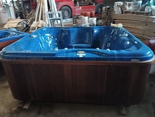 Spa Jacuzzi Hidromasaje Azul