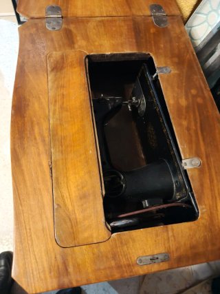 Mueble de madera Sigma